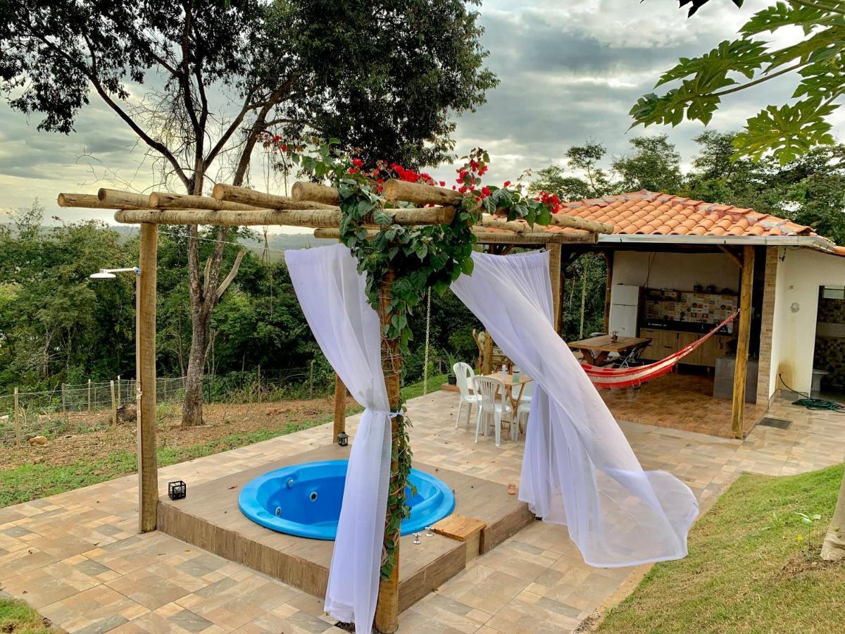 Chale Com Jacuzzi Vista Do Lago Alexania Zewnętrze zdjęcie